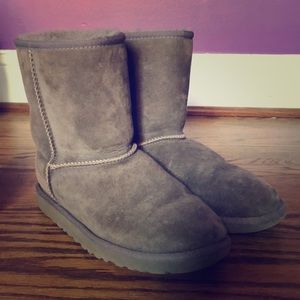 UGG Women’s Classic II Boots
